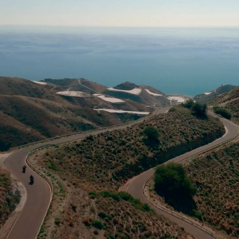 Wycieczki motocyklowe Karlik